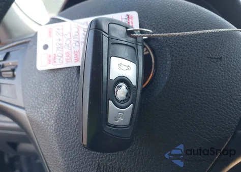 2013 BMW 328I xDrive z USA, uszkodzony, nr VIN WBA3B3G5XDNR80661